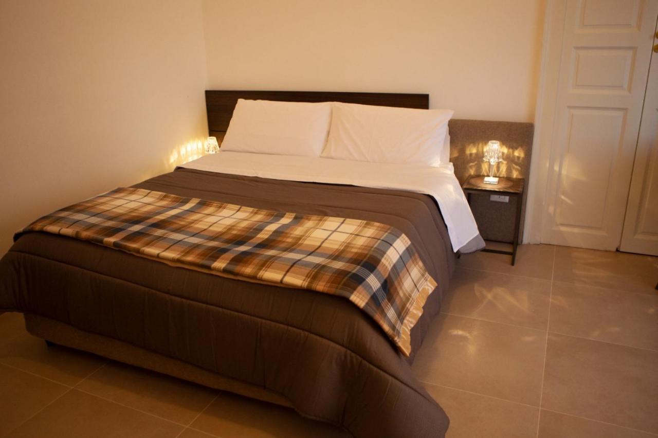 Casapaola B&B Rooms Acireale Buitenkant foto